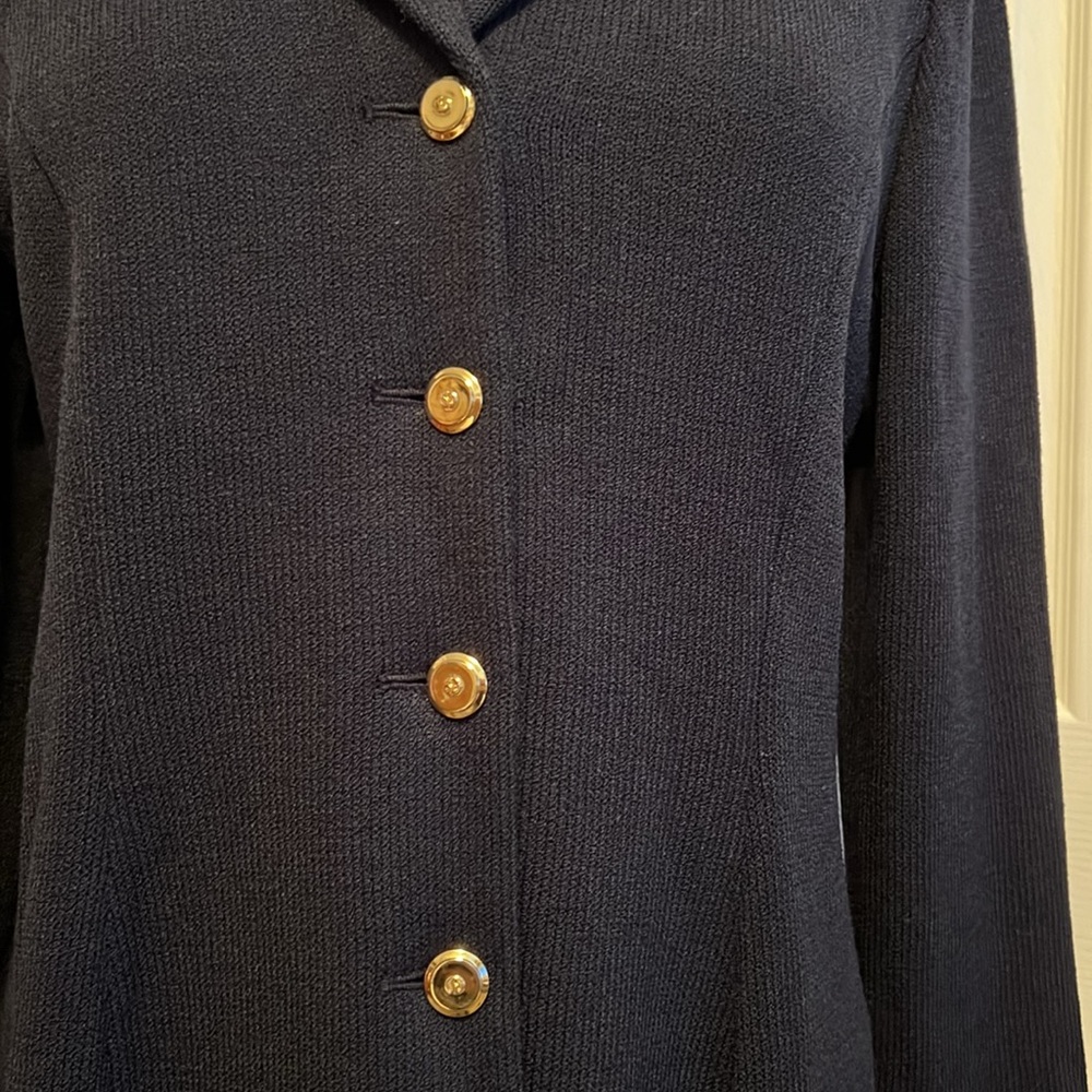 Vintage St. John Collection Navy Blue Long Knit Jacket with Gold Buttons Size 6 - Picture 4 of 16